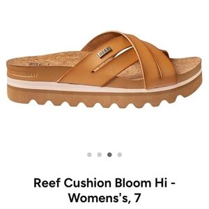 Reef Women's Cushion Bloom Hi Sandals - Tan